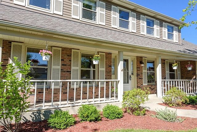 2nd image of 1813 Beloit Ct