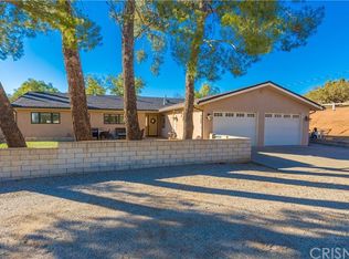 33633 Hanawalt Rd, Saugus, CA 91390