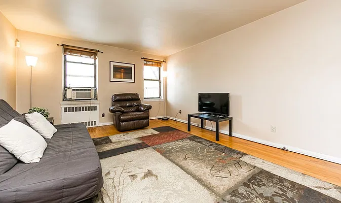 Sold by REMAX Elite | media 9