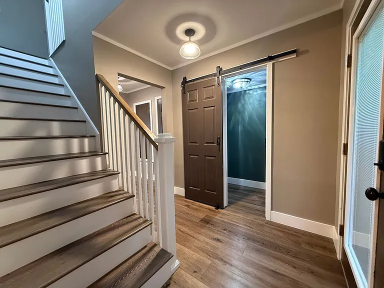 3636 Dame St — Photo 24