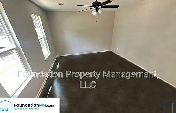 3rd image of 3554 Wilshire Rd