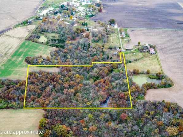 775 Pine St, Wrights, IL 62098