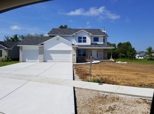 Short Dr, Coal city, IL 60416