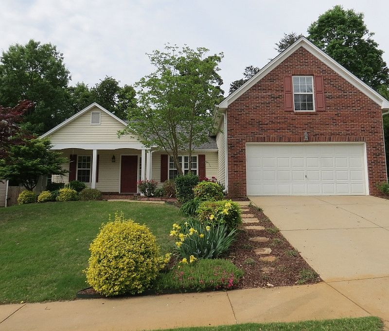 1st image of 10 Halehaven Dr
