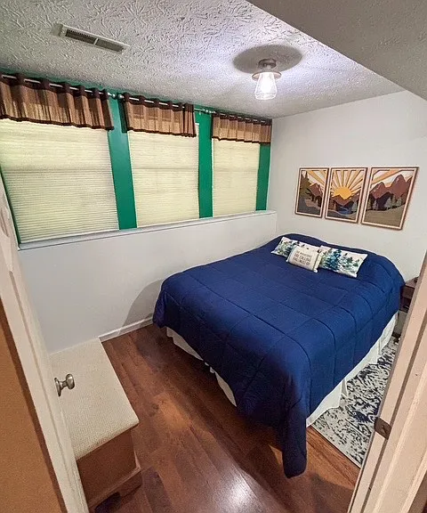 903 Deerberry Ct — Photo 17