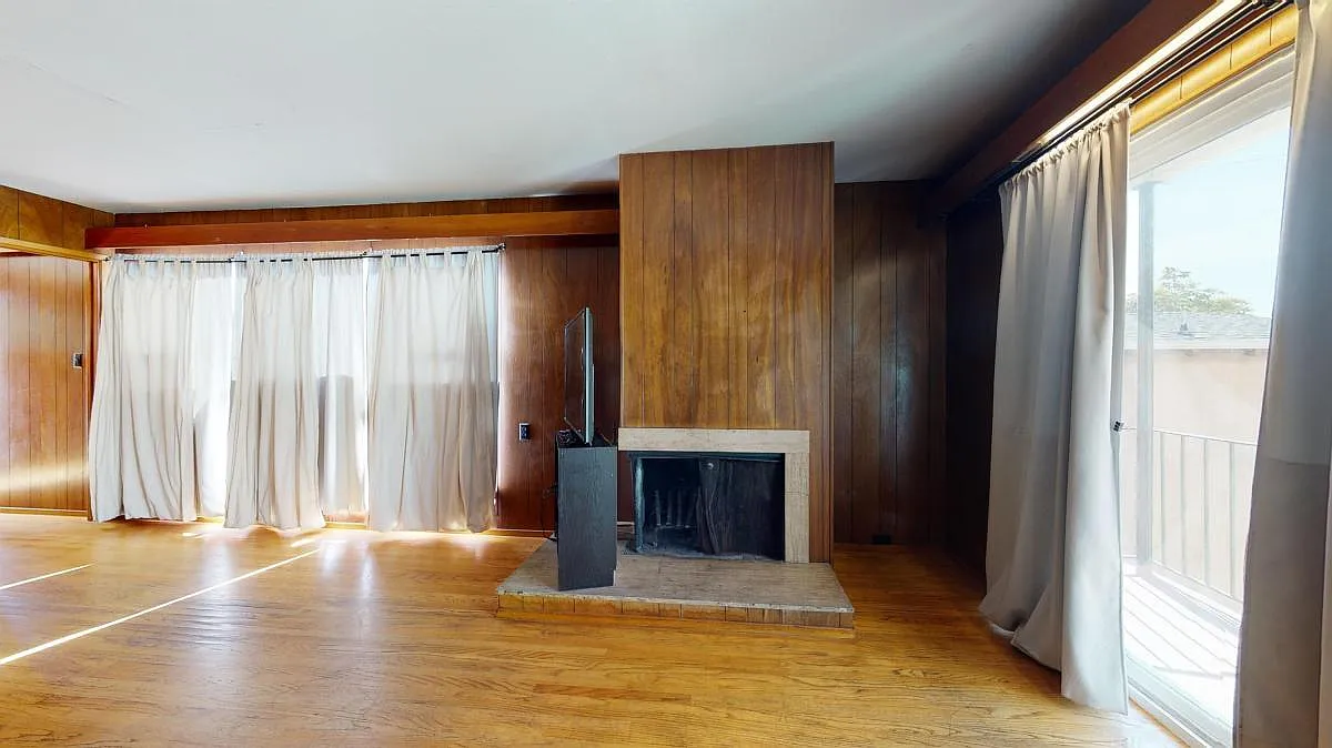 Building Photo - 2340 Hilgard Ave #G
