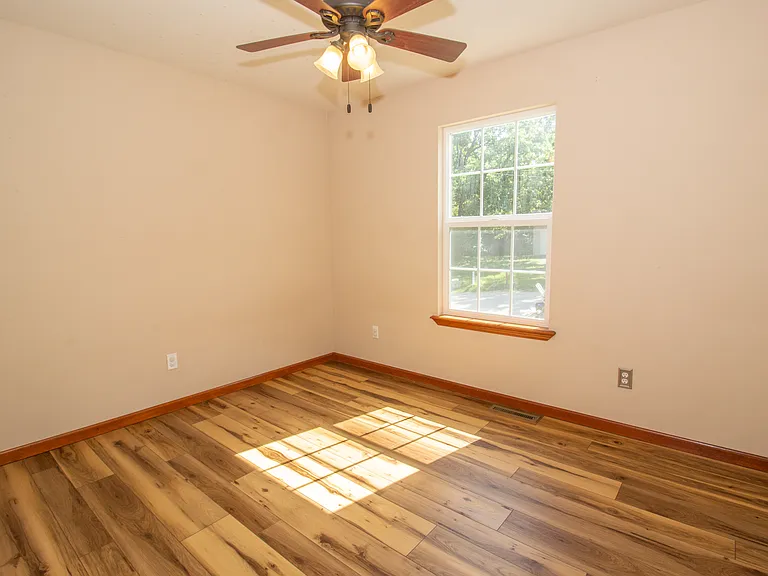 22039 Harlan Ln — Photo 4