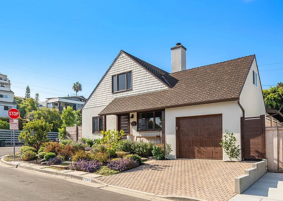 1501 Avenida Hacienda