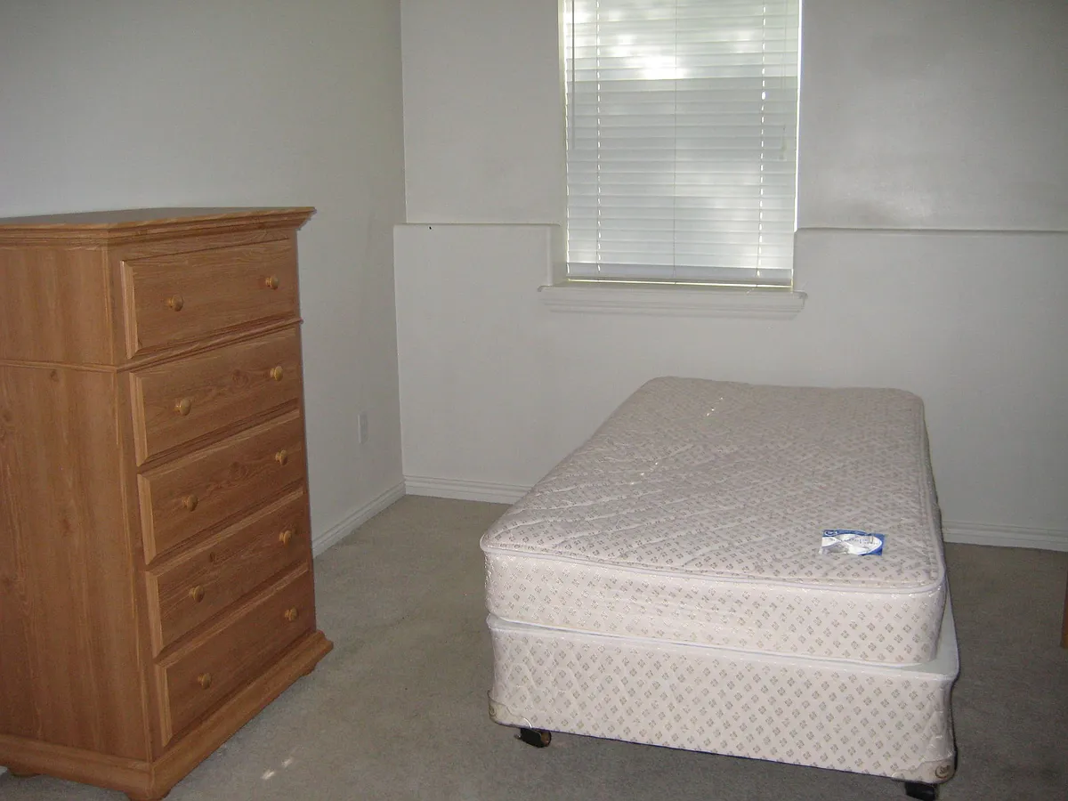 Building Photo - 389 N Belmont Pl #147
