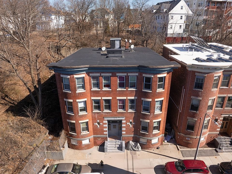 Building Photo 4