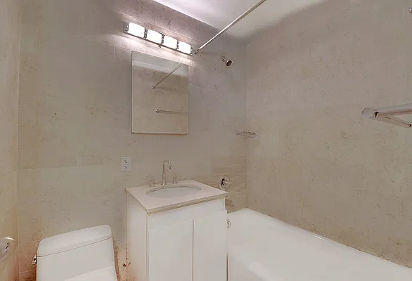 Rented by Urbane Brokerage | media 7