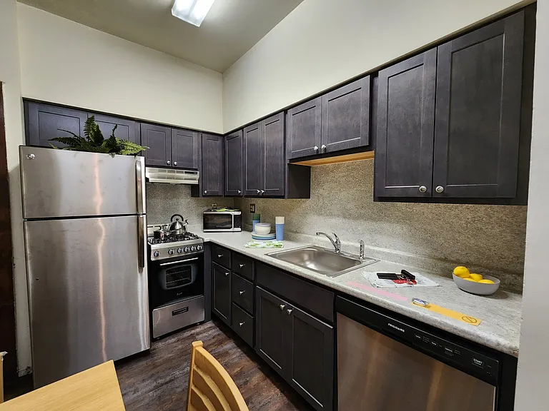 426 Eddy St #1 — Photo 10