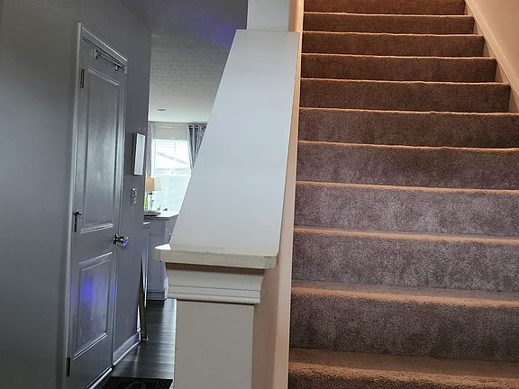 5th image of 433 Stolte Dr #433