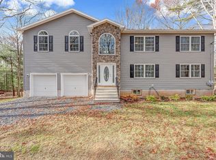 117 Edgewood Ln, Kunkletown, PA 18058