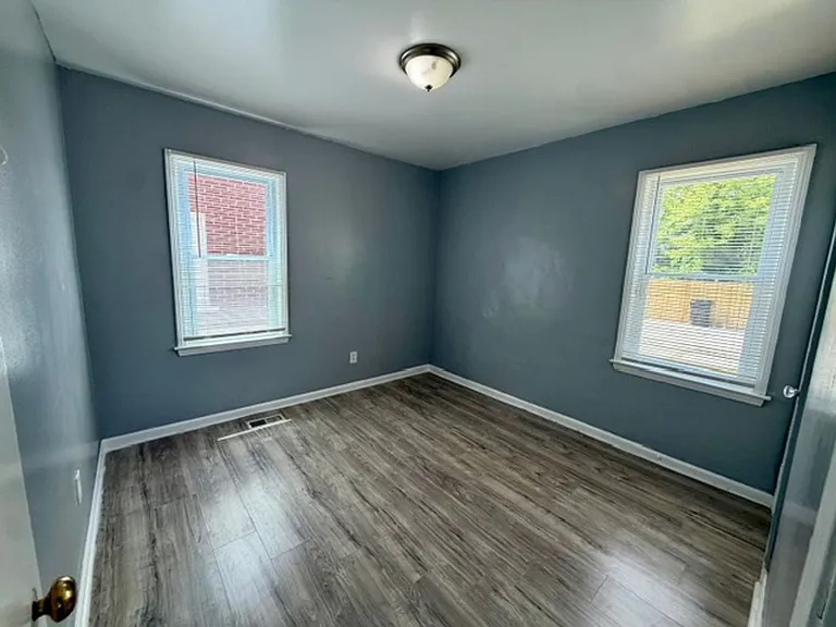 10629 Nottingham Rd — Photo 4