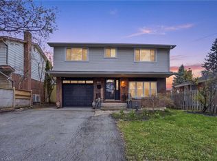 992 Garth St, Hamilton, ON L9C 4L6
