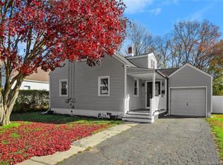 60 Greystone Rd, Bridgeport, CT 06610