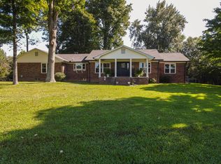 250 Langdon Rd, Lafayette, TN 37083