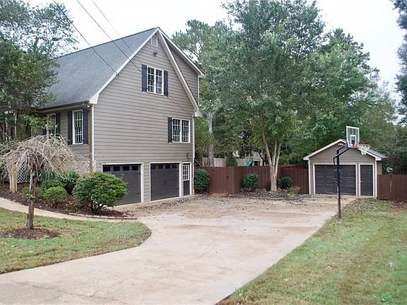 2nd image of 409 Creek Run Dr