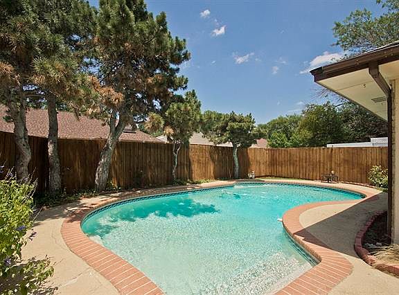 2nd image of 3409 Whiffletree Dr
