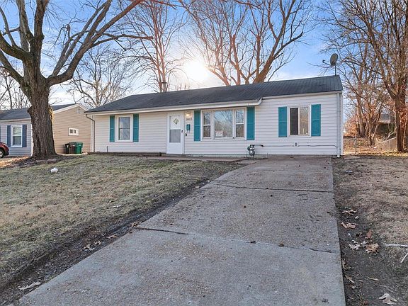 2nd image of 9863 Lorna Ln