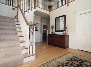 3831 Grassmere Rd, Naperville, IL 60564