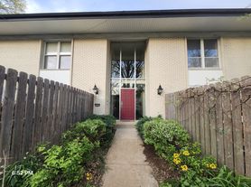 10439 Briarbend Dr