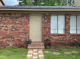 21 University Pl APT B, Statesboro, GA 30458