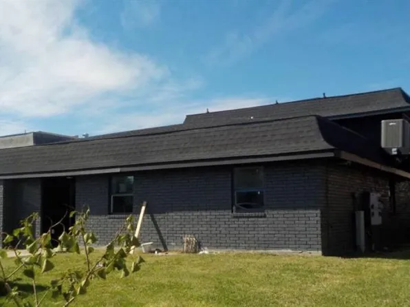 6816 W Coronet Ct, New Orleans, LA 70126