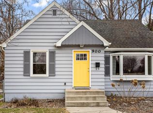 900 W River Rd, Champlin, MN 55316