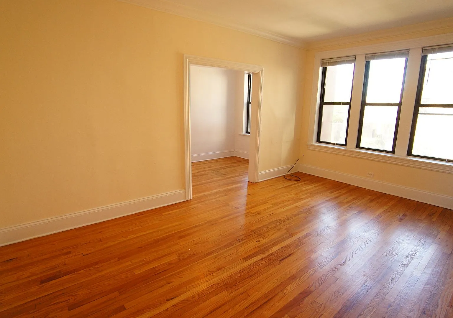2715 NMA LLC — Photo 4