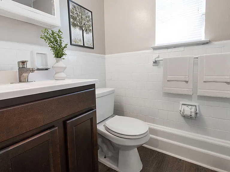 Mount Ridge Apartments — Photo 10