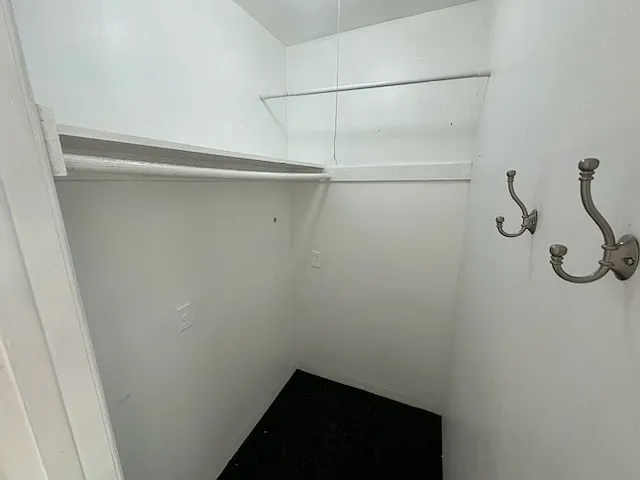 4754 Oakwood Ave #11 — Photo 12