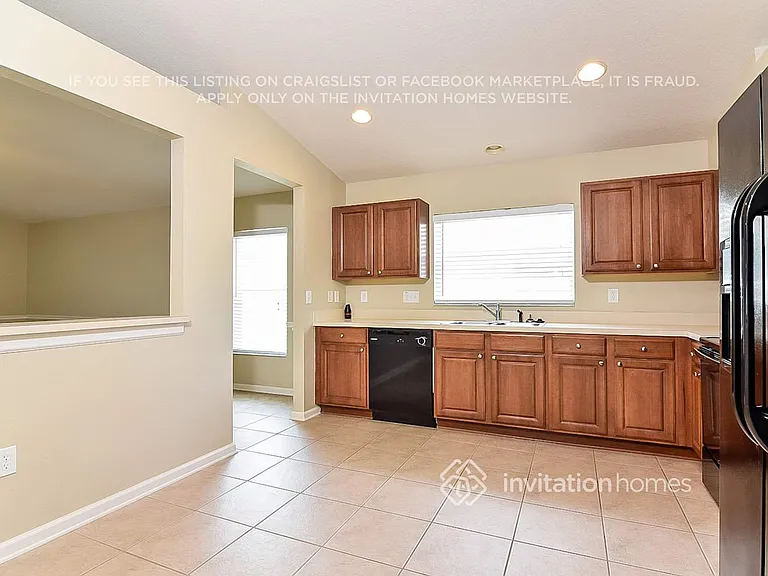 7623 Outerbridge St — Photo 7
