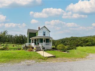 137 Old Mountain Rd, Fairhope, PA 15538