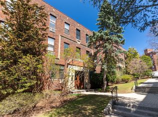321 Tappan St APT 1, Brookline, MA 02445