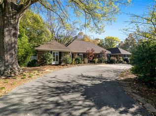 140 Warwick Green Rd, Winston Salem, NC 27104