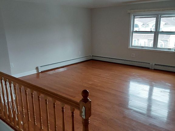 2nd image of 75 Weed Ave