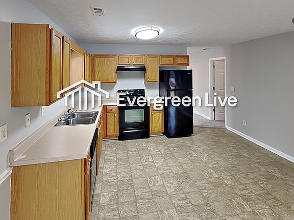4th image of 602 Clydes Way