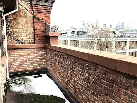 Rented by Meraki Realty LLC | media 16