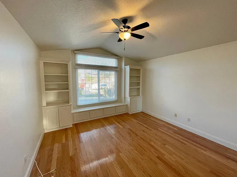 24939 Shoshone Dr — Photo 16