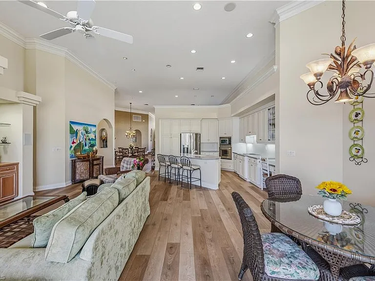 3748 Ascot Bend Ct — Photo 10