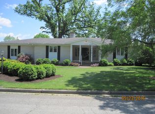505 Mayfair Dr, Washington Court House, OH 43160