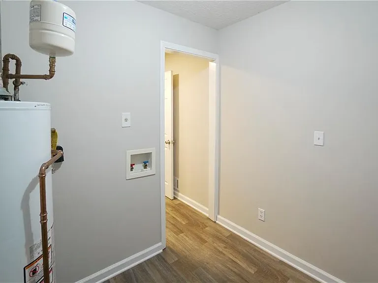 1802 Driftwood Pl — Photo 31