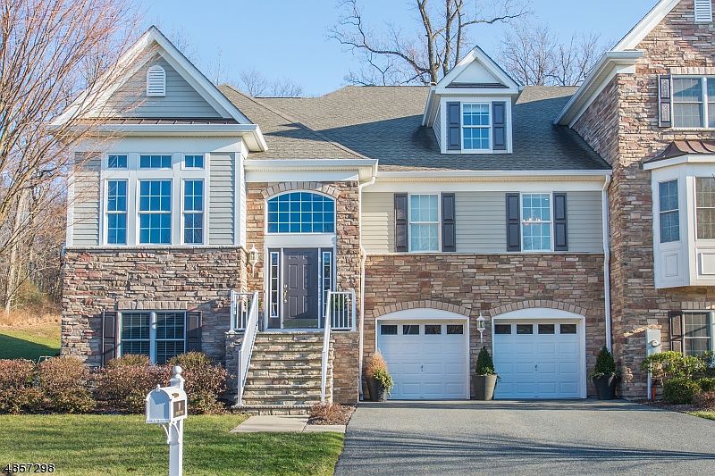 1st image of 17 Kovach Ct