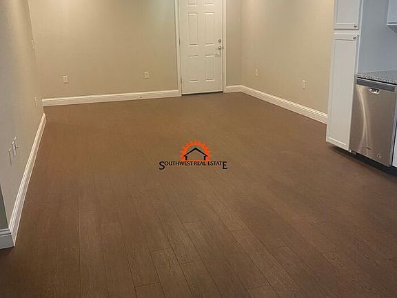 2nd image of 1308 Mission Dr #B