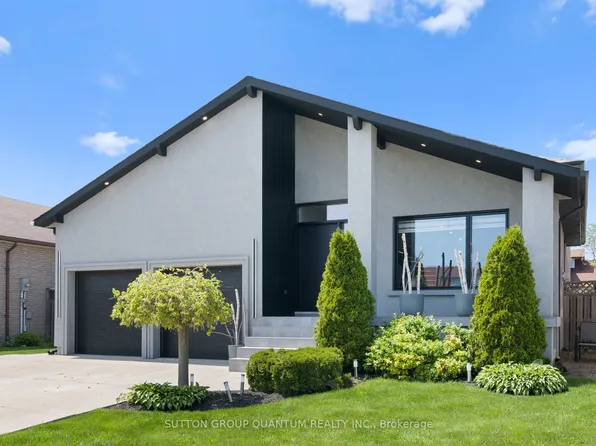 17 Clearview Dr, Hamilton, ON L8G 4Y4