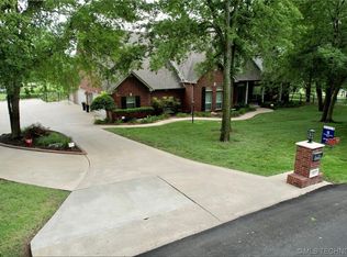 7207 S 284th East Ave, Broken Arrow, OK 74014