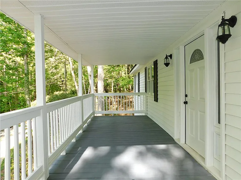 183 Laurel Heights Dr — Photo 2