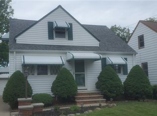 30037 Regent Rd, Wickliffe, OH 44092